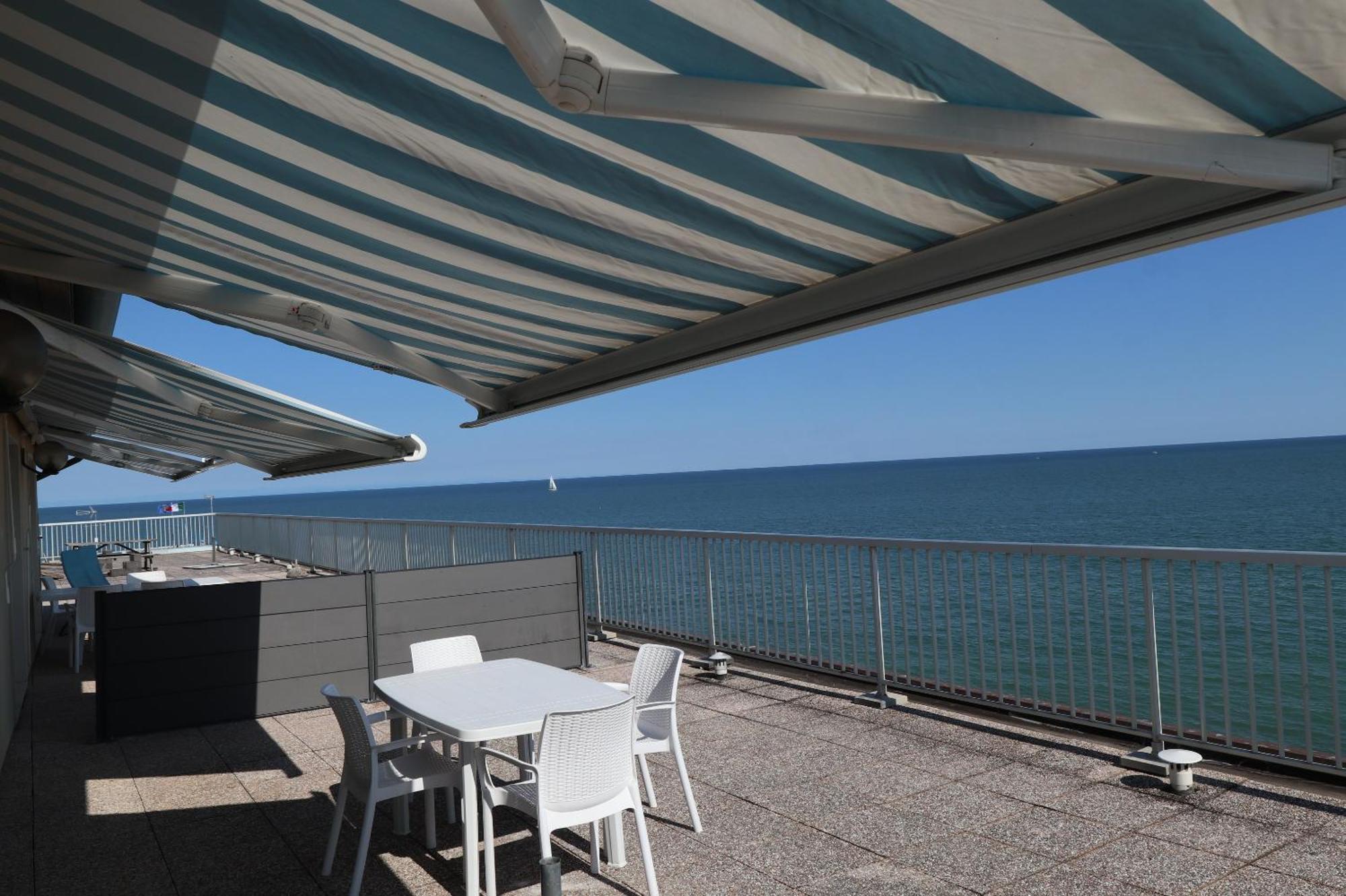 Penthouse Attico Mara Apartment Каорле Екстериор снимка
